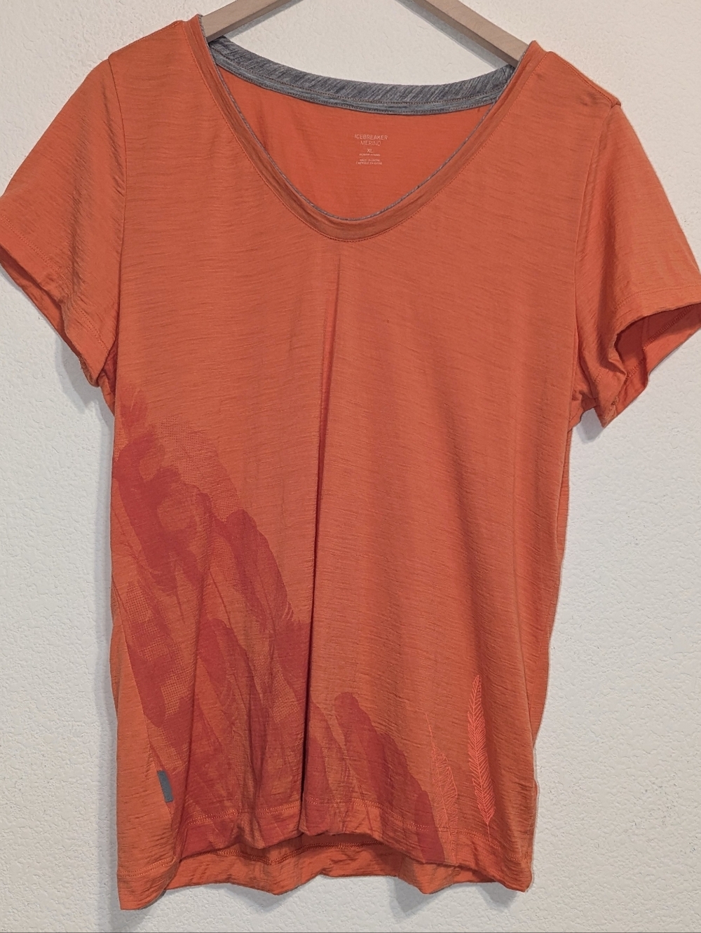Icebreaker Top Womens XL Orange Short Sleeve Feather Graphic Tee Merino Wool